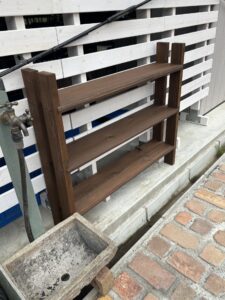 完成した多肉棚